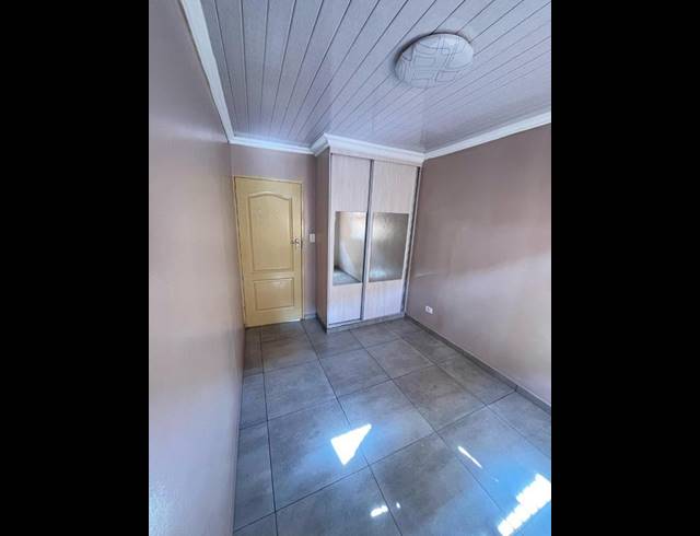 3 BEDROOM PROPERTY TO RENT IN EIKENHOF